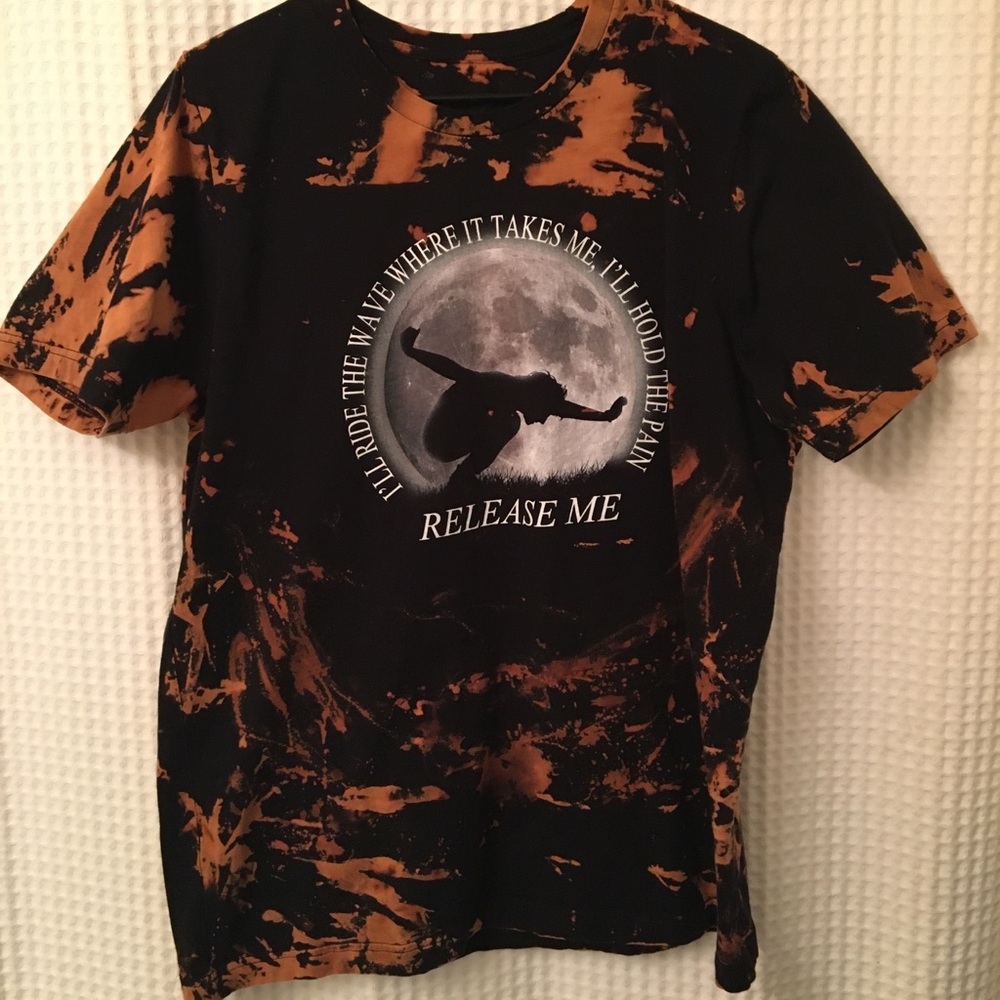 **FREE CUSTOM CUT/DISTRESS** Acid Wash “Release T”